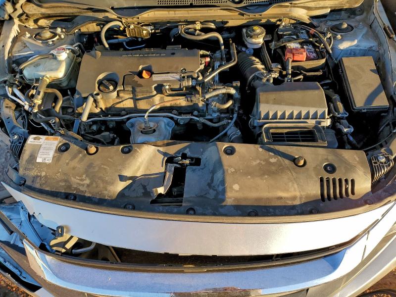 Photo 11 from auction – 2018 HONDA CIVIC LX with VIN 2HGFC2F58JH584792