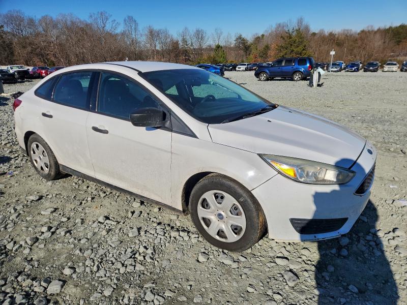 Photo 4 from auction – 2015 FORD FOCUS with VIN 1FADP3E26FL362467