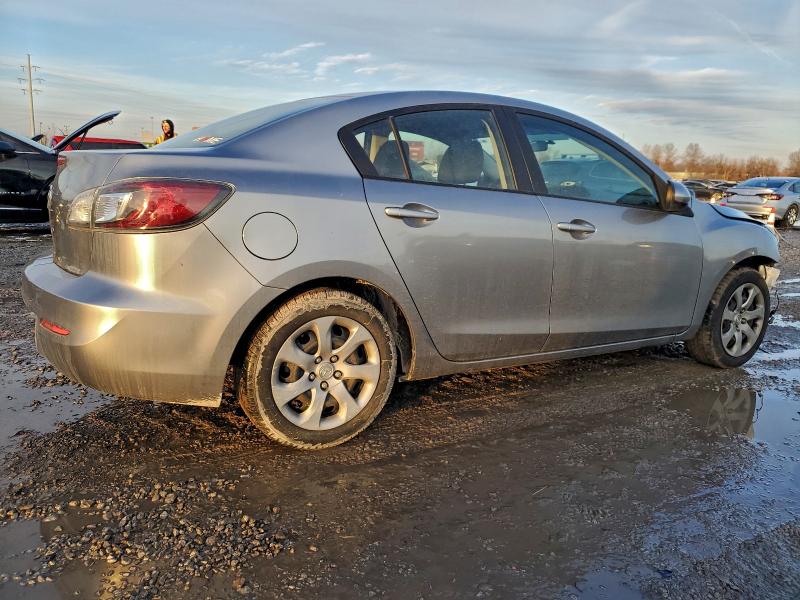 Photo 3 from auction – 2012 MAZDA 3 I with VIN JM1BL1UG7C1519669