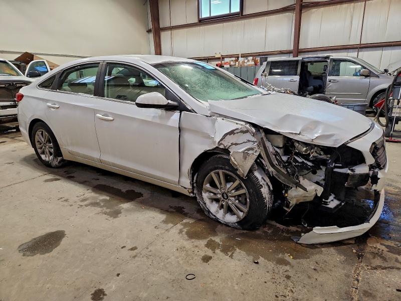 Photo 4 from auction – 2015 HYUNDAI SONATA SE with VIN 5NPE24AF4FH134497