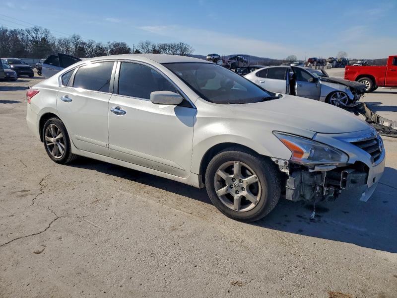 Photo 4 from auction – 2013 NISSAN ALTIMA 2.5 with VIN 1N4AL3AP0DN536292