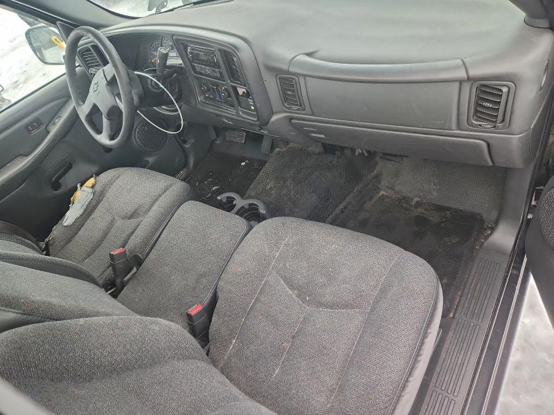 Photo 8 from auction – 2004 CHEVROLET SILVERADO with VIN 1GCEC14V94Z123922