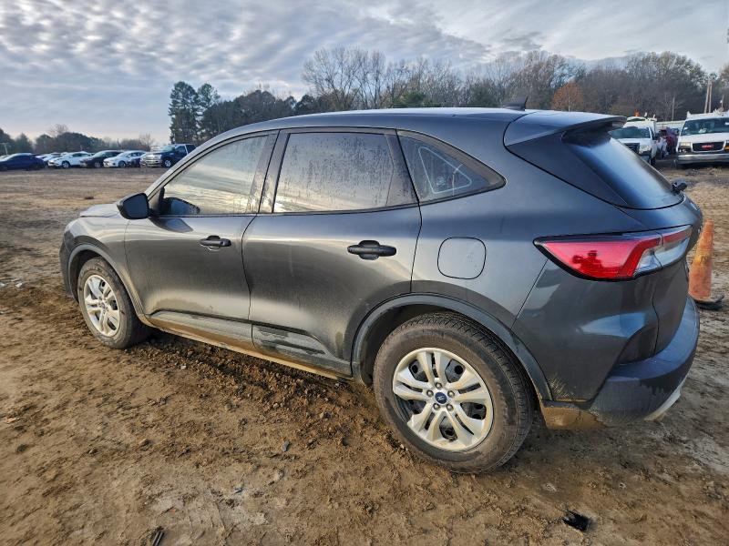 Photo 2 from auction – 2020 FORD ESCAPE with VIN 1FMCU0F69LUC49189