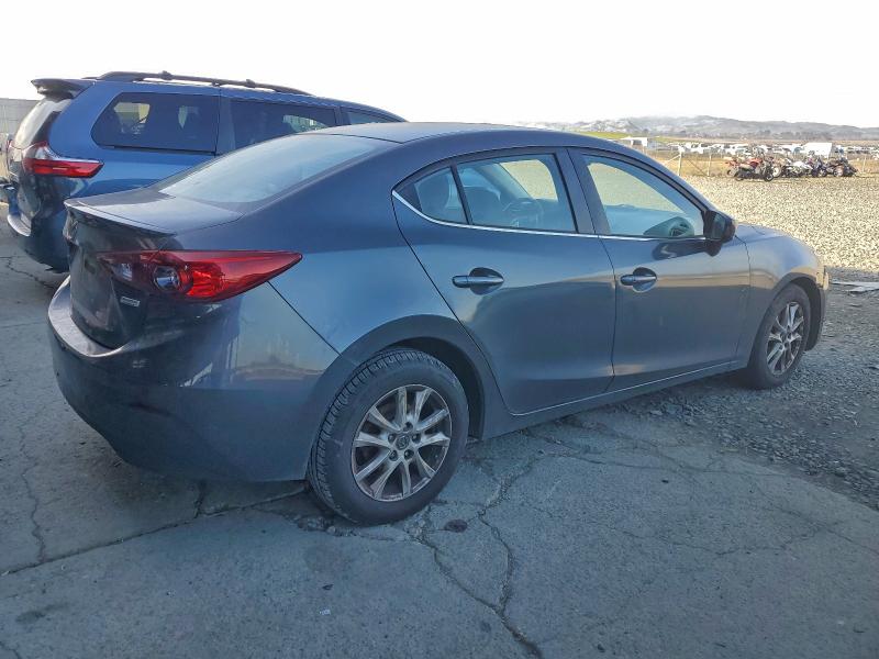 Photo 3 from auction – 2016 MAZDA 3 TOURING with VIN JM1BM1V7XG1318382
