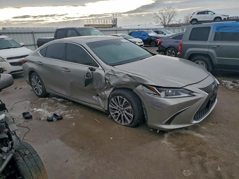 Photo 4 from auction – 2020 LEXUS ES 350 with VIN 58ADZ1B16LU067562