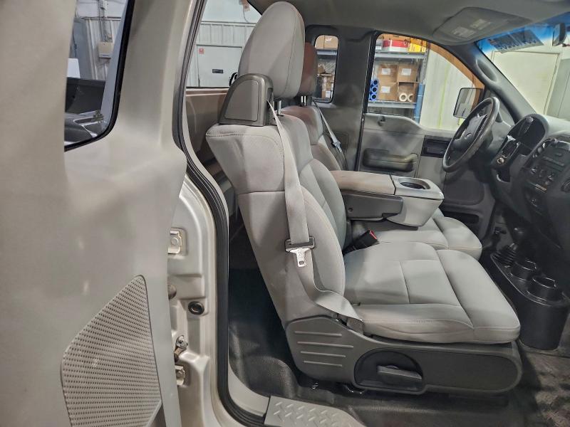 Photo 10 from auction – 2004 FORD F150 with VIN 1FTVF14564NA45081