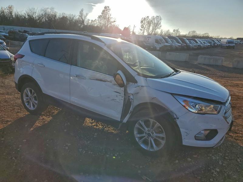 Photo 4 from auction – 2019 FORD ESCAPE SEL with VIN 1FMCU9HD4KUB65960