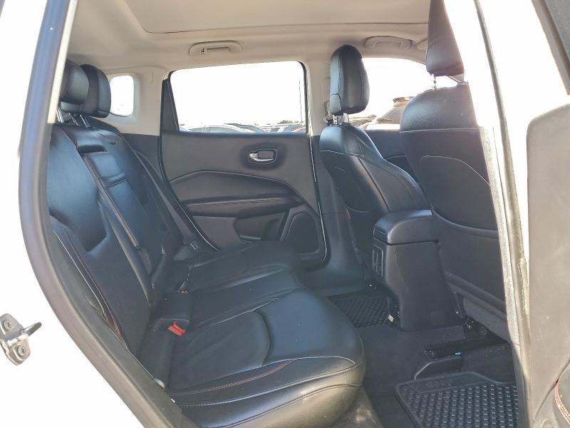 Photo 11 from auction – 2018 JEEP COMPASS TR with VIN 3C4NJDDB9JT337471