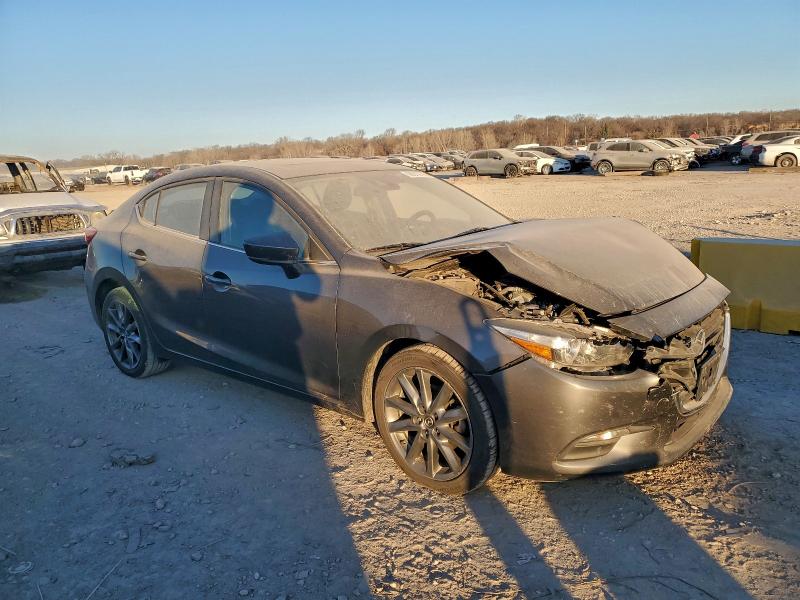 Photo 4 from auction – 2018 MAZDA 3 TOURING with VIN 3MZBN1V36JM185394