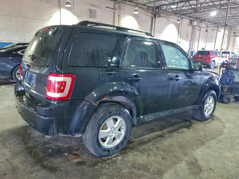 Photo 3 from auction – 2010 FORD ESCAPE XLT with VIN 1FMCU0D75AKA55649