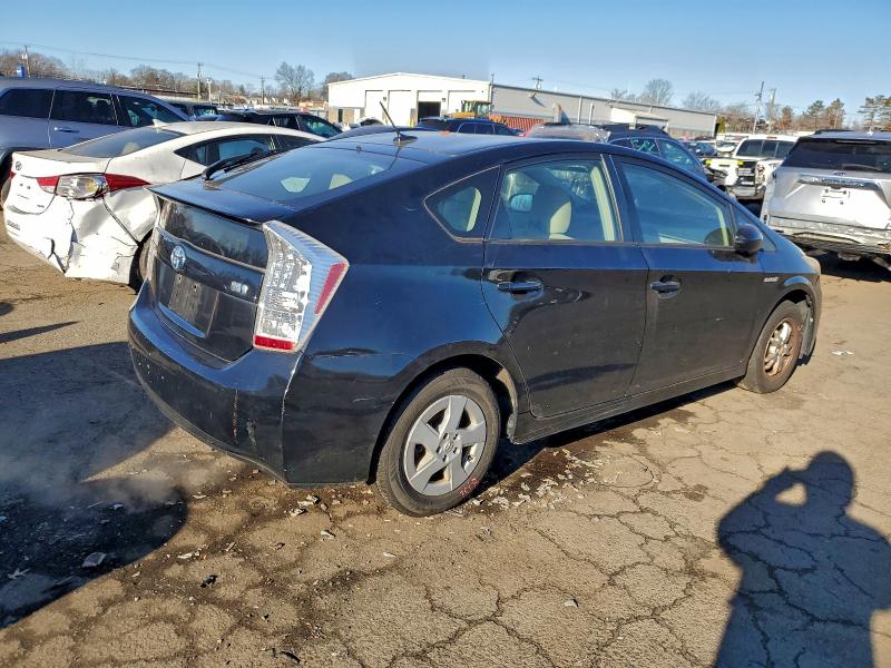 Photo 3 from auction – 2011 TOYOTA PRIUS with VIN JTDKN3DU1B1477784