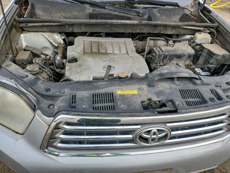 Photo 12 from auction – 2010 TOYOTA HIGHLANDER with VIN 5TDDK3EH3AS019636