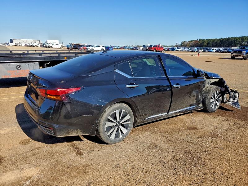 Photo 3 from auction – 2020 NISSAN ALTIMA with VIN 1N4BL4DV8LC198493
