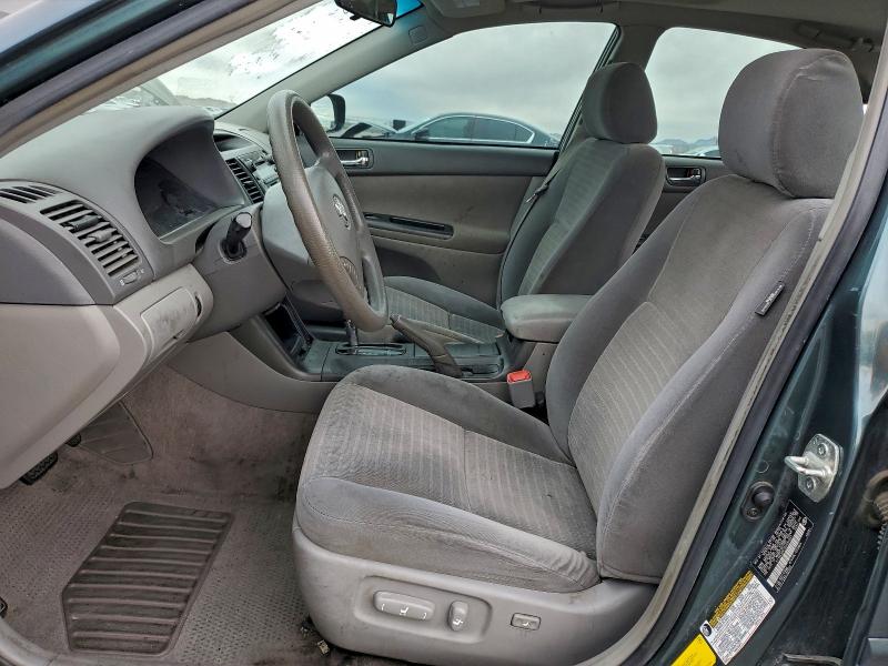 Photo 7 from auction – 2005 TOYOTA CAMRY LE with VIN 4T1BE30K35U094531