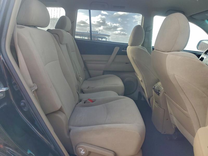 Photo 10 from auction – 2012 TOYOTA HIGHLANDER with VIN 5TDBK3EH1CS138473