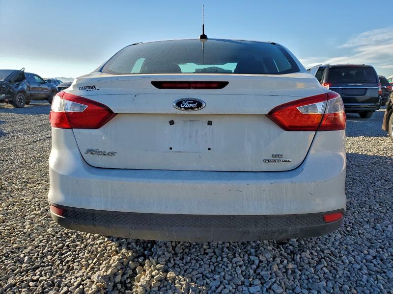 Photo 6 from auction – 2014 FORD FOCUS SE with VIN 1FADP3F22EL323548