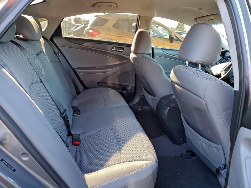 Photo 10 from auction – 2014 HYUNDAI SONATA GLS with VIN 5NPEB4AC1EH868793
