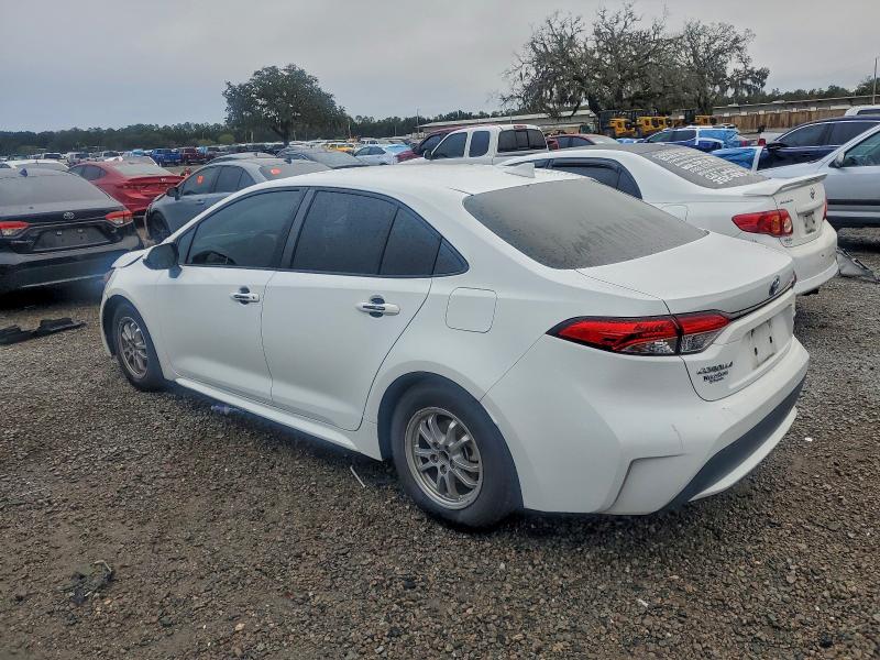 Photo 2 from auction – 2022 TOYOTA COROLLA LE with VIN JTDEAMDE2N3006503