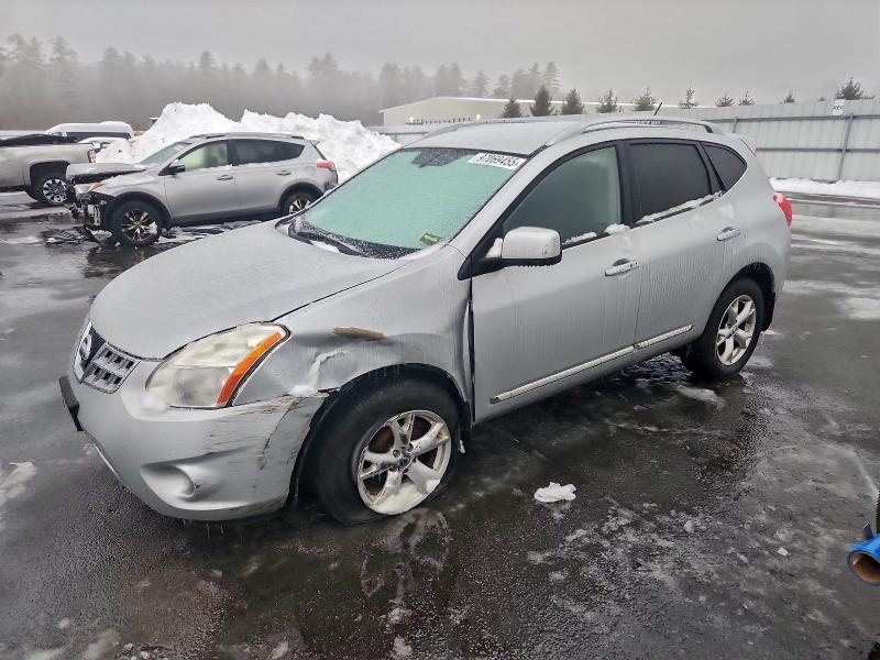 NISSAN ROGUE S 2011 with VIN JN8AS5MV7BW677133 - Photo from auction