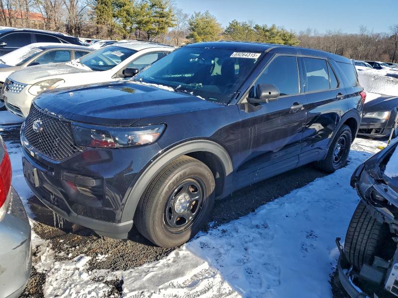 FORD EXPLORER P 2022 with VIN 1FM5K8AB3NGC07667 - Photo from auction