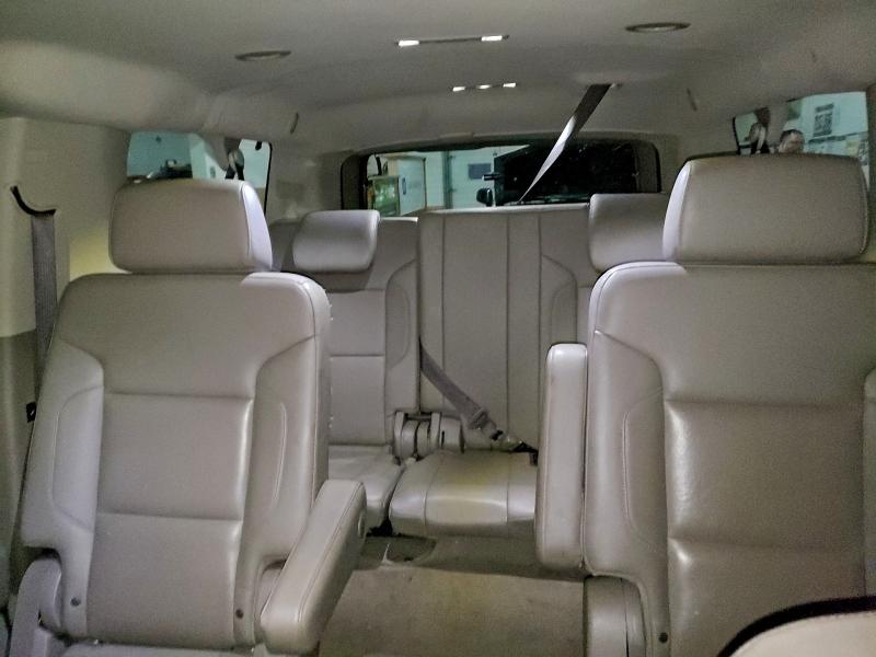 Photo 10 from auction – 2020 CHEVROLET SUBURBAN C with VIN 1GNSCJKCXLR212909