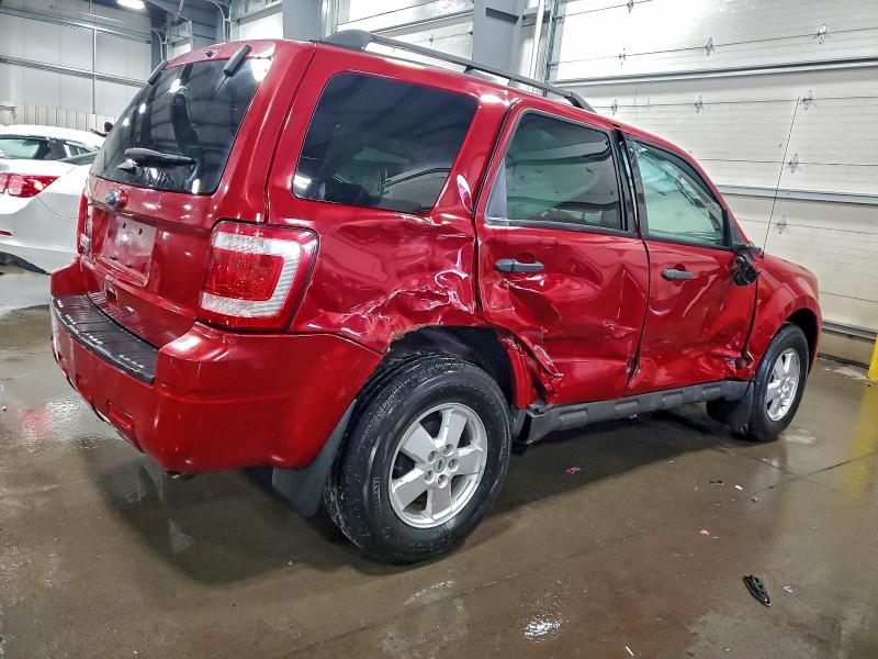 Photo 3 from auction – 2011 FORD ESCAPE XLT with VIN 1FMCU0D75BKB03393