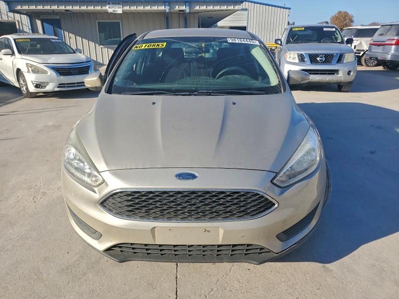 Photo 5 from auction – 2017 FORD FOCUS SE with VIN 1FADP3K28HL212920