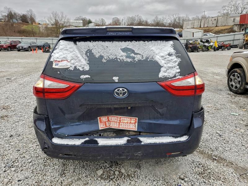 Photo 6 from auction – 2018 TOYOTA SIENNA L with VIN 5TDZZ3DC7JS957520