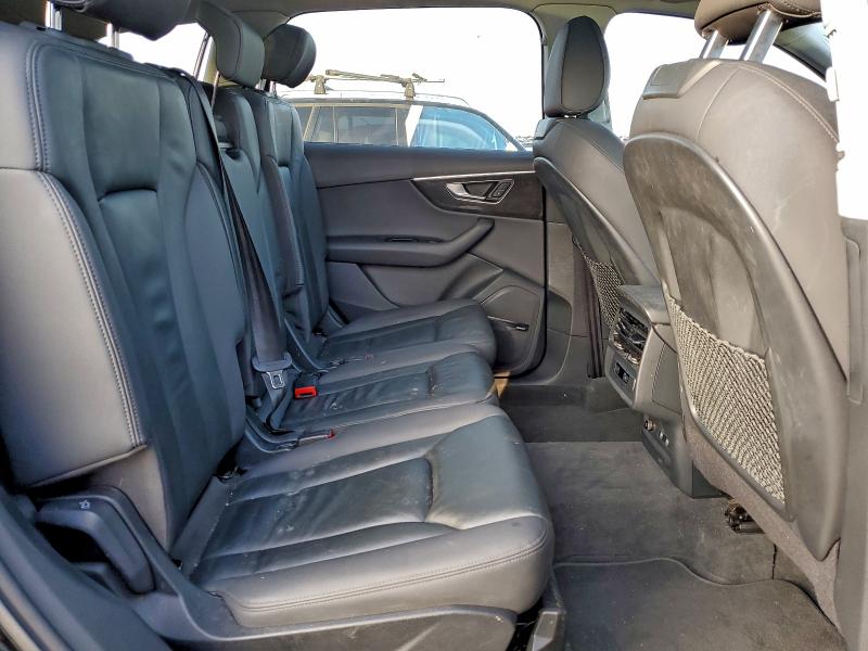 Photo 11 from auction – 2020 AUDI Q7 PREMIUM with VIN WA1LXAF77LD003360