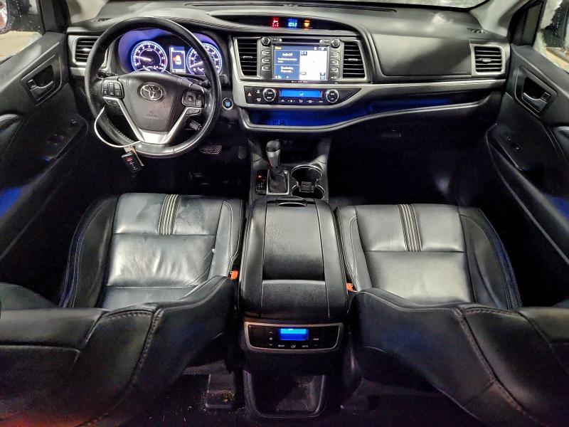 Photo 8 from auction – 2017 TOYOTA HIGHLANDER with VIN 5TDJZRFH7HS379521