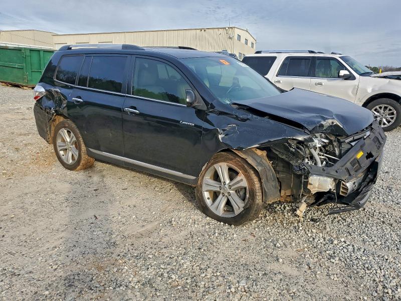Photo 4 from auction – 2013 TOYOTA HIGHLANDER with VIN 5TDYK3EH8DS133363