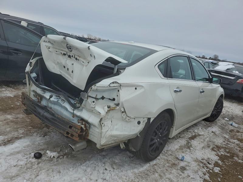 صورة رقم 3 من المزاد - 2015 NISSAN ALTIMA 2.5 مع VIN 1N4AL3AP2FN378945