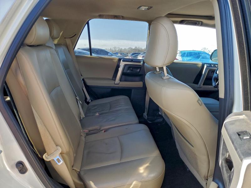 Photo 11 from auction – 2011 TOYOTA 4RUNNER SR with VIN JTEBU5JR2B5041223
