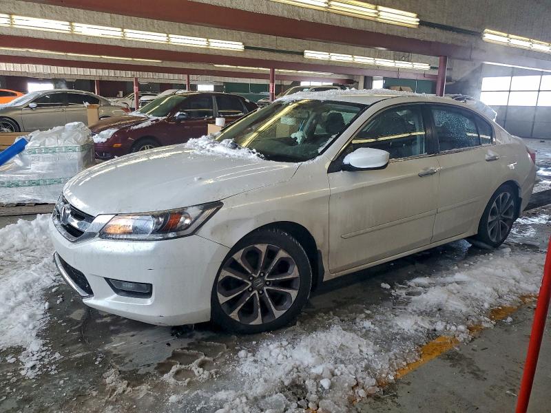 HONDA ACCORD SPO 2015 with VIN 1HGCR2F57FA096019 - Photo from auction