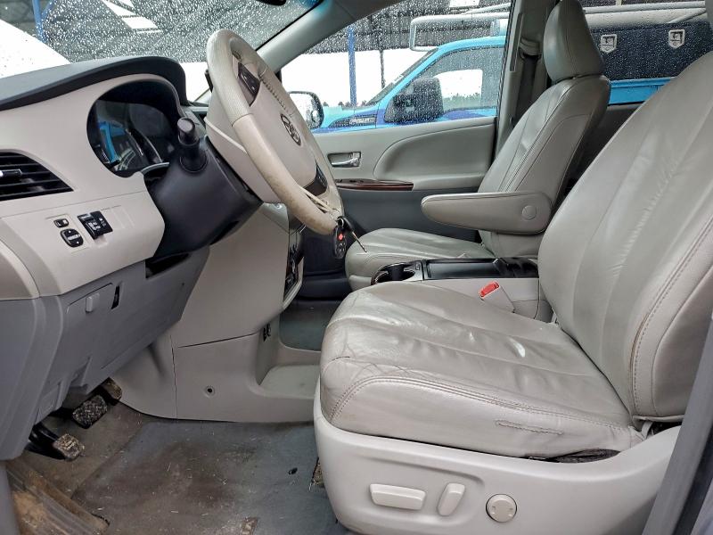 Zdjęcie 7 z aukcji – 2011 TOYOTA SIENNA z VIN 5TDYK3DC0BS161757