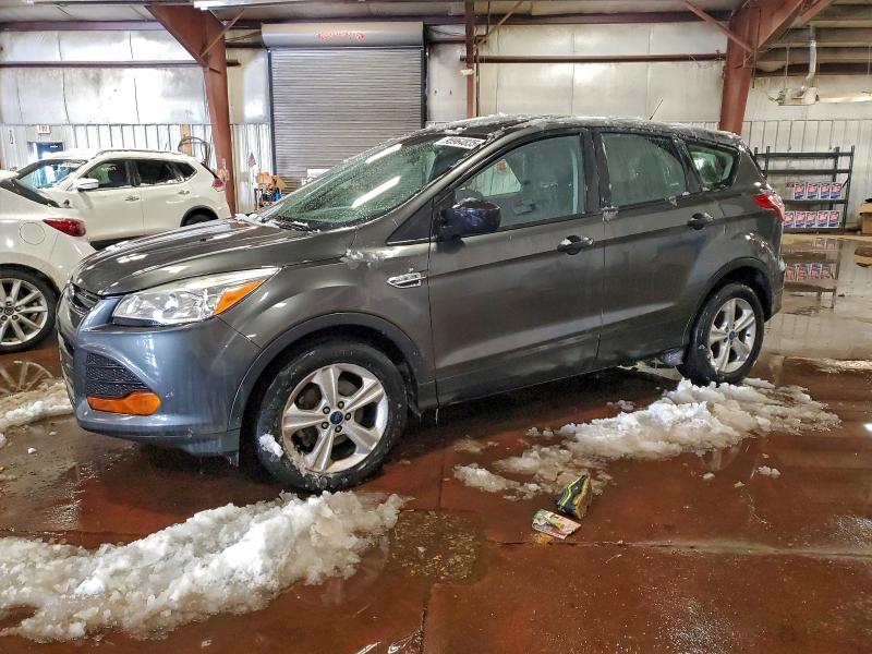 FORD ESCAPE S 2015 مع رقم تعريف المركبة 1FMCU0F70FUA60833 - صورة من المزاد
