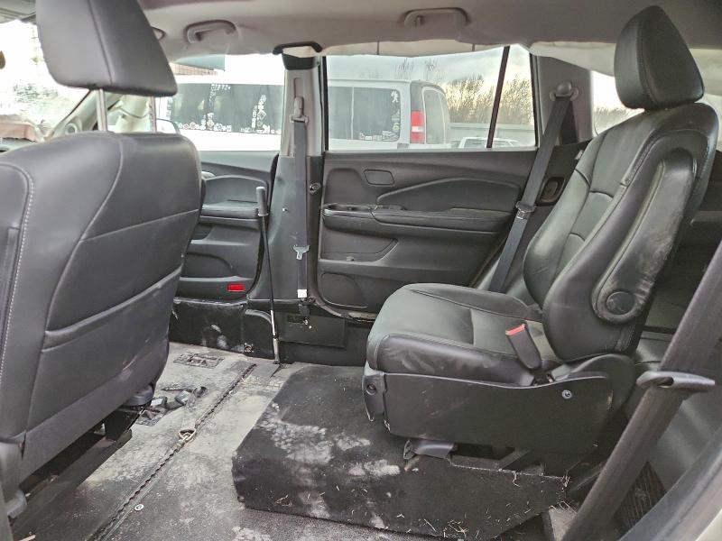 Photo 11 from auction – 2018 HONDA PILOT EXL with VIN 5FNYF5H50JB014076