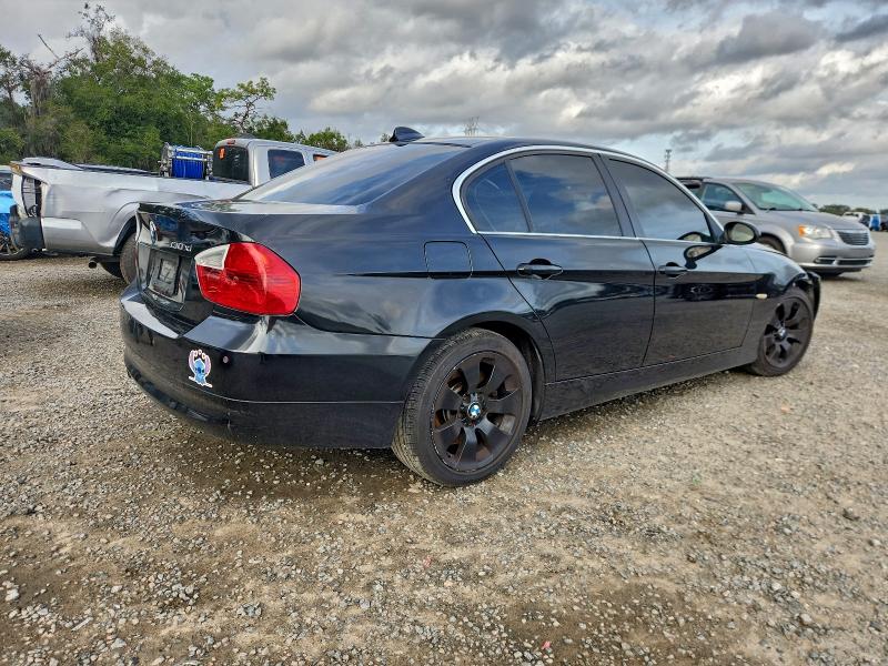 Photo 3 from auction – 2006 BMW 330 XI with VIN WBAVD33516KV61045