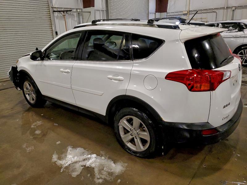 Photo 2 from auction – 2014 TOYOTA RAV4 XLE with VIN JTMRFREV1ED053028