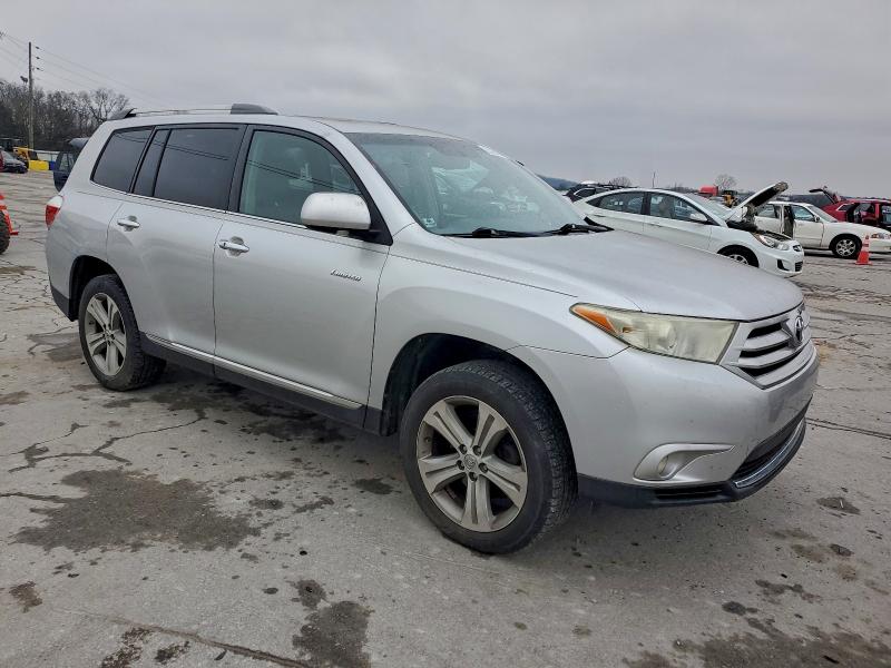 Photo 4 from auction – 2013 TOYOTA HIGHLANDER with VIN 5TDYK3EH2DS106837