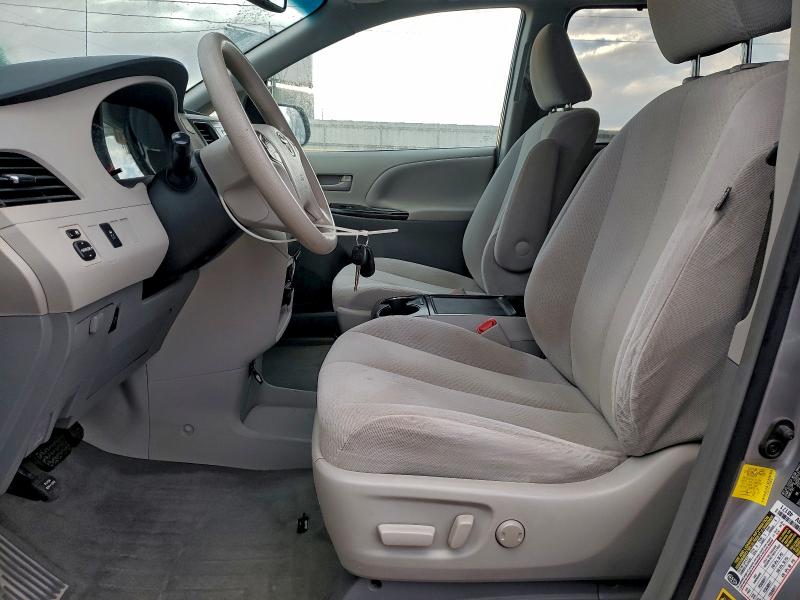 Photo 7 from auction – 2012 TOYOTA SIENNA LE with VIN 5TDKK3DC1CS260143