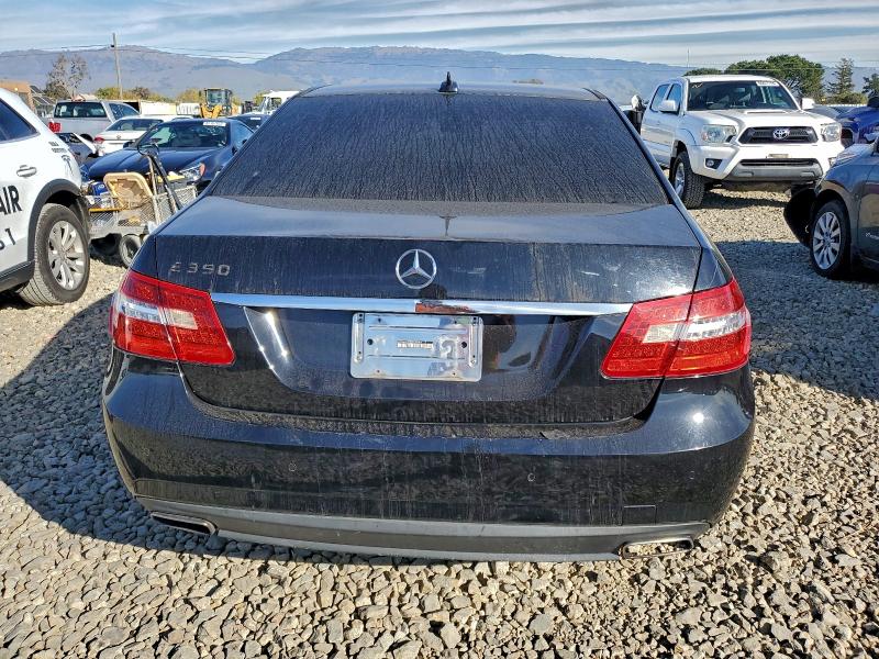 Photo 6 from auction – 2011 MERCEDES-BENZ E350 with VIN WDDHF5GB5BA502897