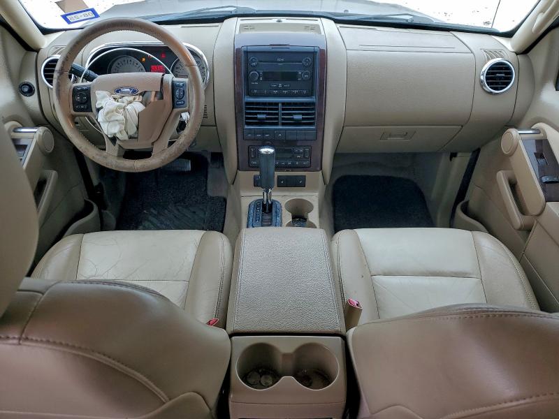 Photo 8 from auction – 2007 FORD EXPLORER L with VIN 1FMEU65E57UA40803