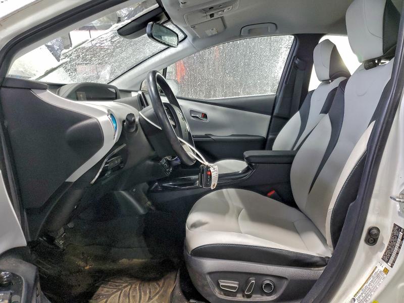 Photo 7 from auction – 2017 TOYOTA PRIUS PRIM with VIN JTDKARFP1H3053752