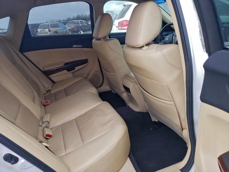 Photo 11 from auction – 2012 HONDA CROSSTOUR with VIN 5J6TF2H59CL004052