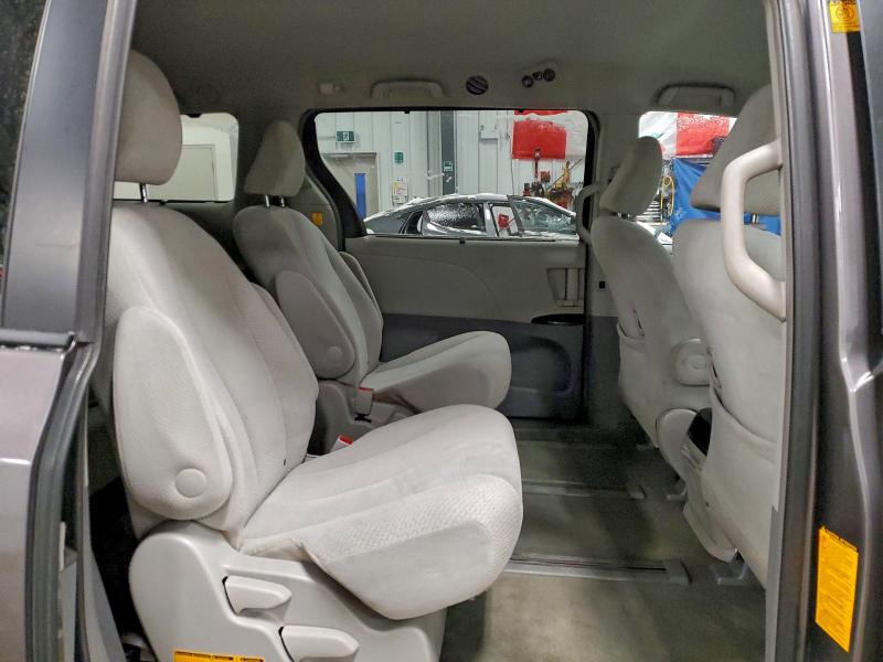 Photo 11 from auction – 2012 TOYOTA SIENNA LE with VIN 5TDJK3DC9CS038428