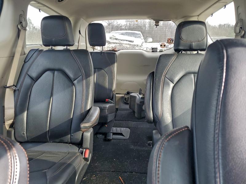 Photo 10 from auction – 2019 CHRYSLER PACIFICA T with VIN 2C4RC1BG9KR673084