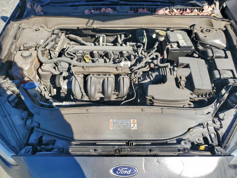 Photo 11 from auction – 2016 FORD FUSION SE with VIN 3FA6P0H71GR271897