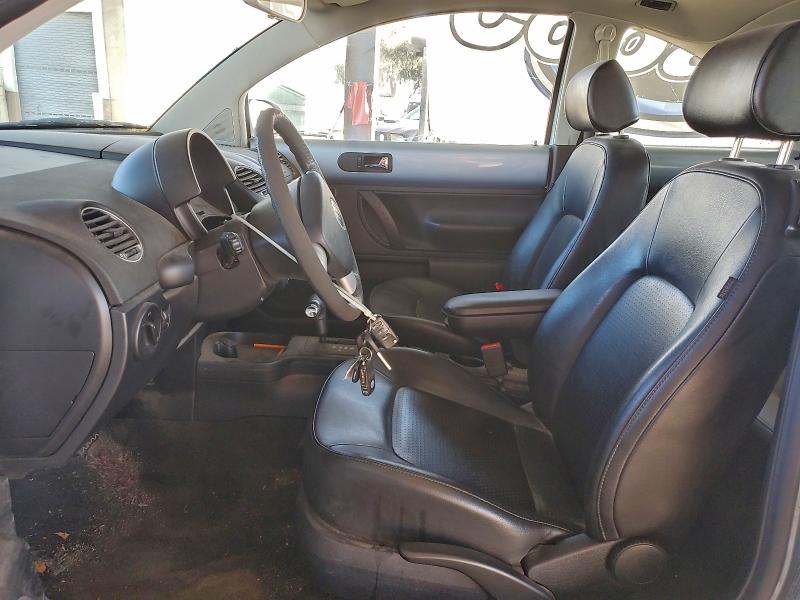 Photo 7 from auction – 2010 VOLKSWAGEN NEW BEETLE with VIN 3VWPG3AG8AM015476