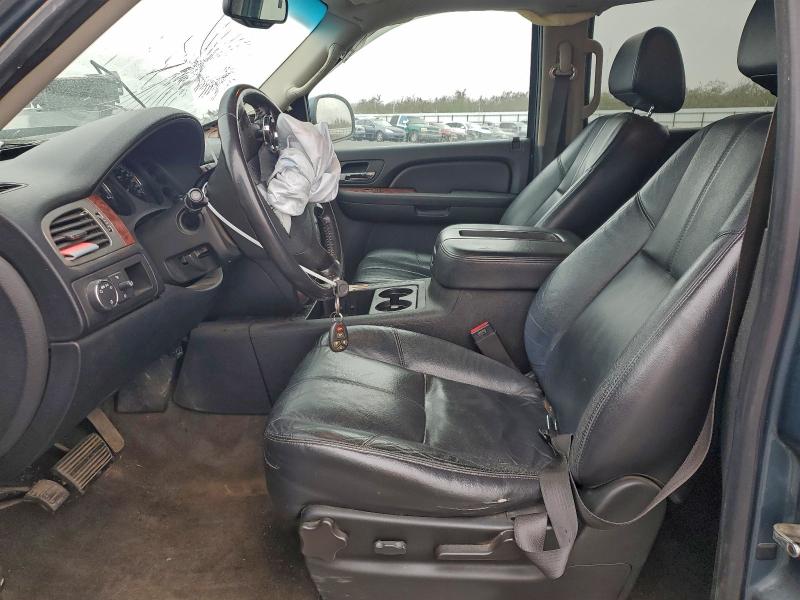 Photo 7 from auction – 2008 CHEVROLET TAHOE with VIN 1GNFC13048R153692